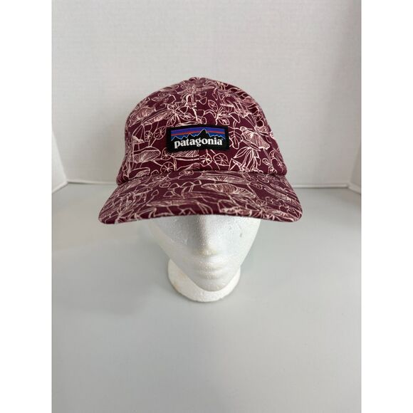 Patagonia P-6 Label Trad Cap Mushroom Forest Batik Sequoia Red
